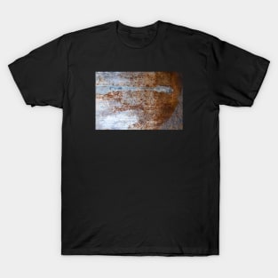 Rusty metal surface with melted steel run dry T-Shirt